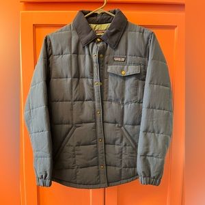 Patagonia Quilted blue navy DWR Boys Shacket quilted button up  NWT never worn!